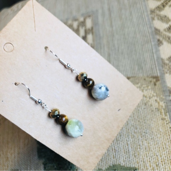 Handcrafted genuine stone orca agate tigers eye dangle earrings - Picture 3 of 6